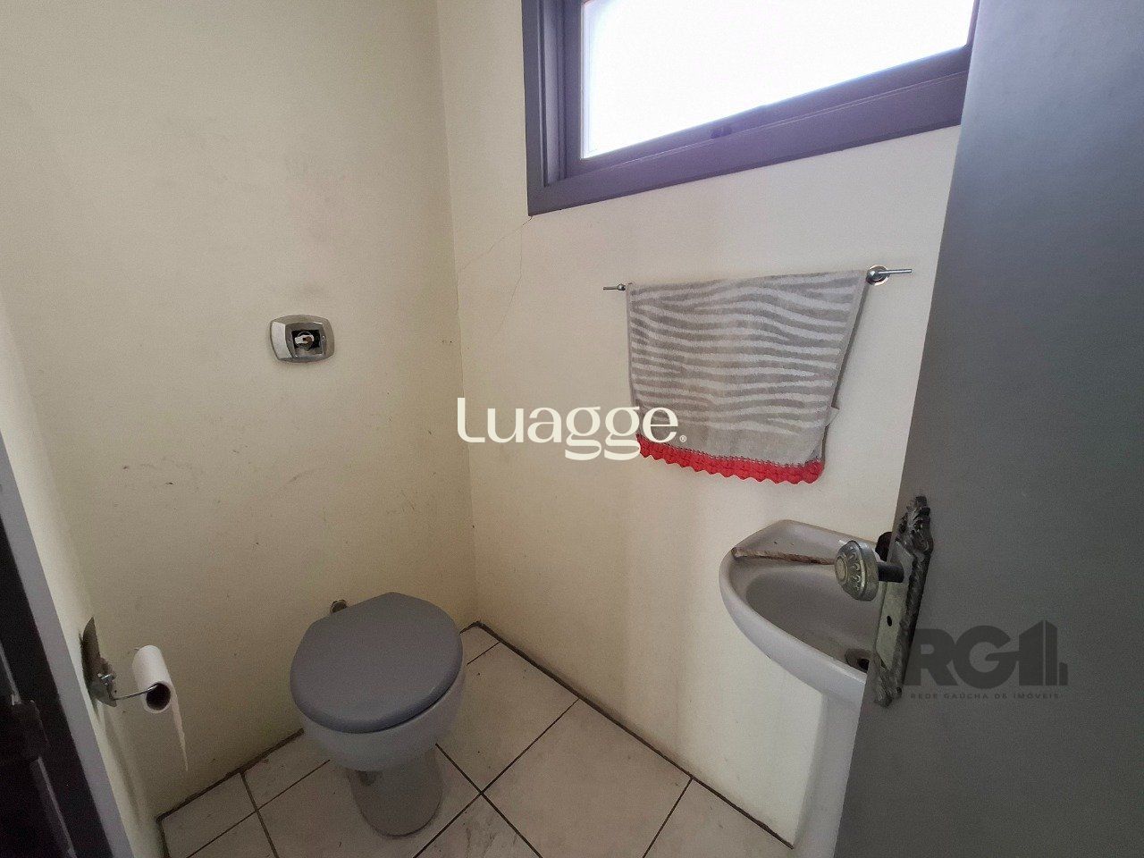 Casa à venda com 4 quartos, 300m² - Foto 35