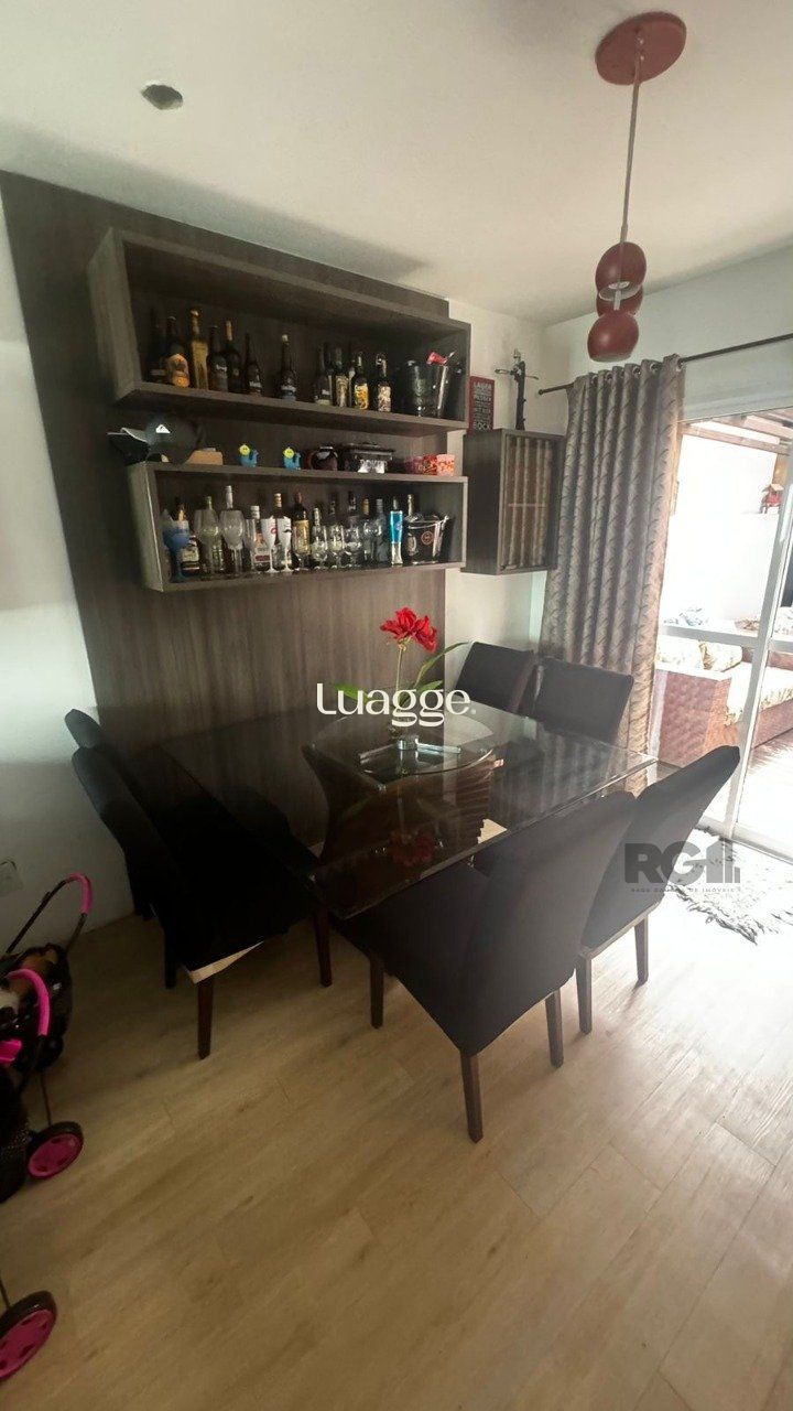 Casa de Condomínio à venda com 3 quartos, 146m² - Foto 1