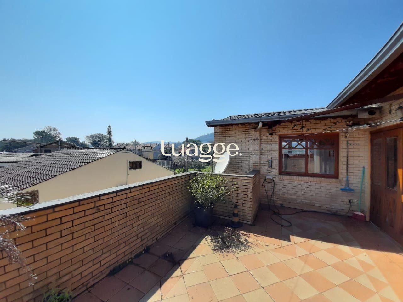 Casa à venda com 3 quartos, 275m² - Foto 3