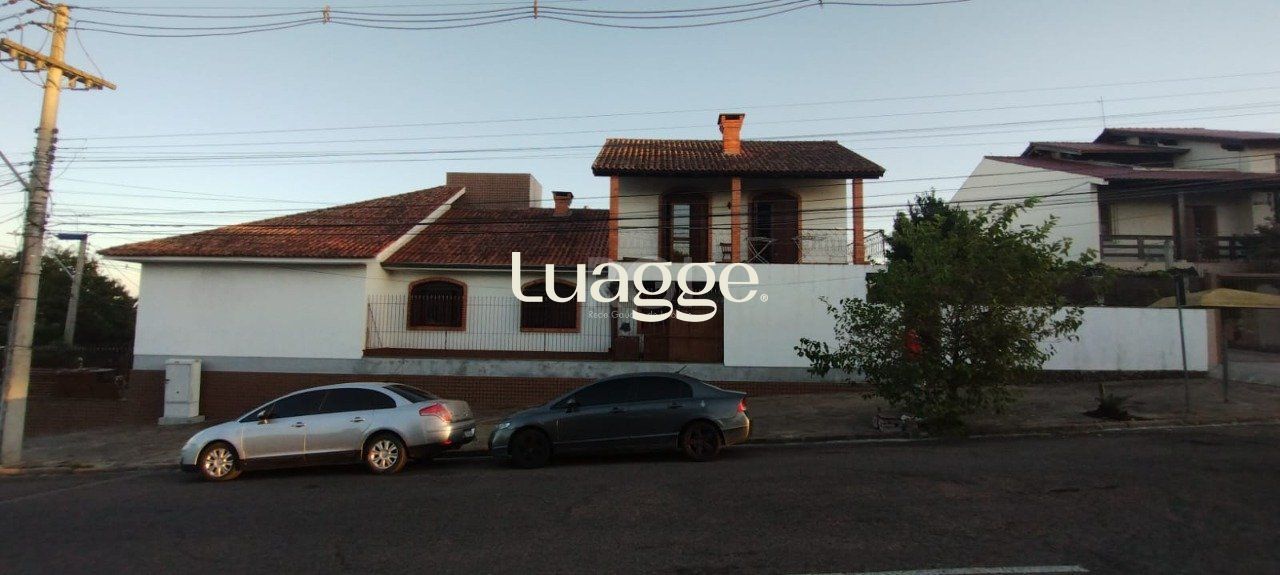 Casa à venda com 4 quartos, 382m² - Foto 1