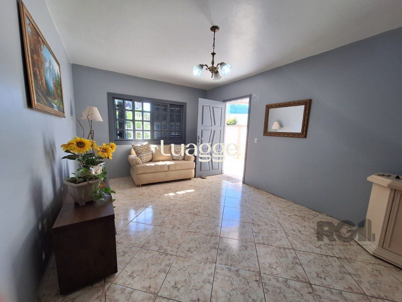 Casa à venda com 3 quartos, 199m² - Foto 2