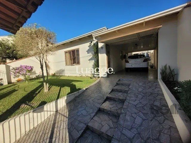 Casa à venda com 3 quartos, 155m² - Foto 1