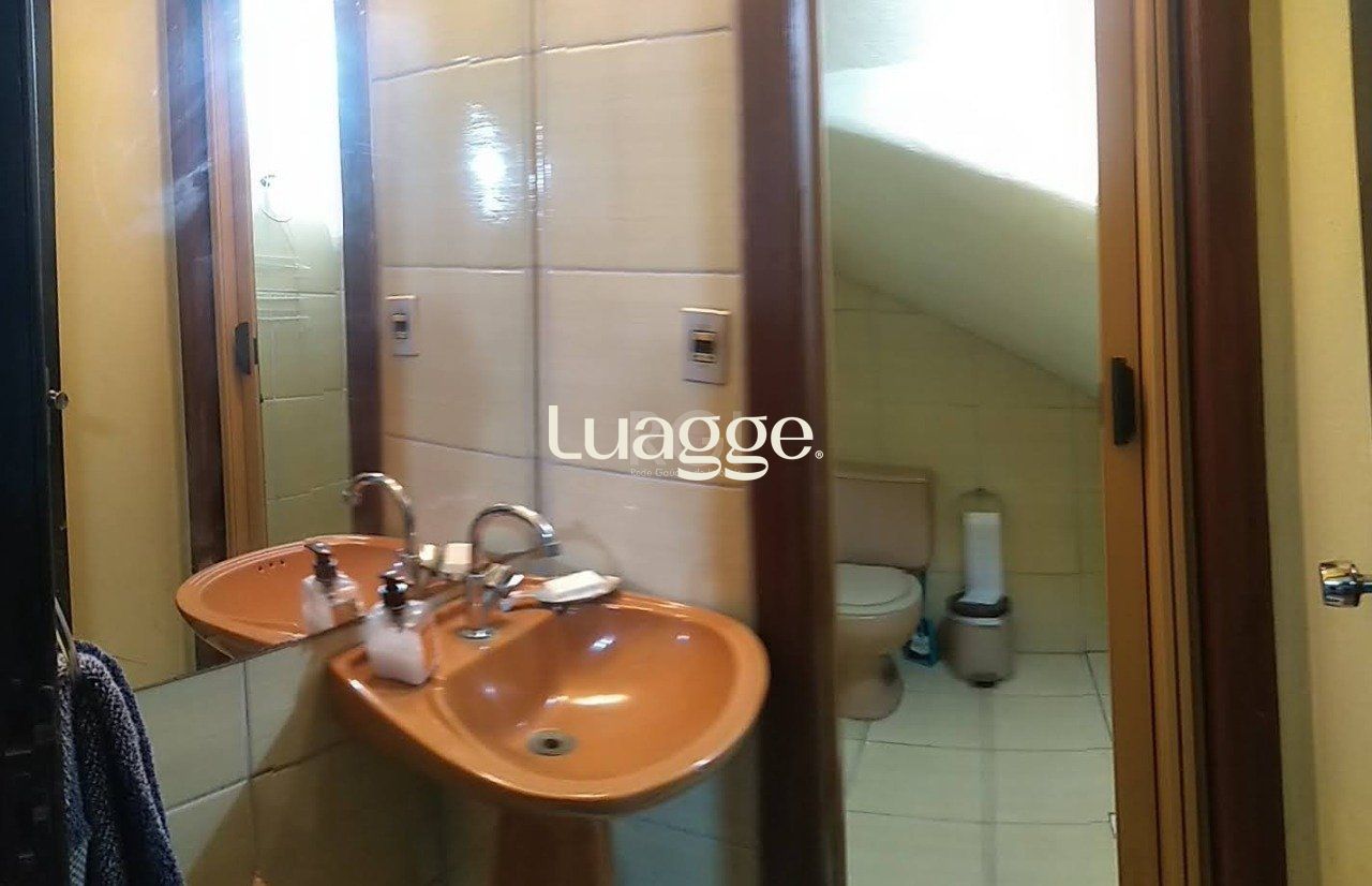Casa à venda com 4 quartos, 248m² - Foto 29