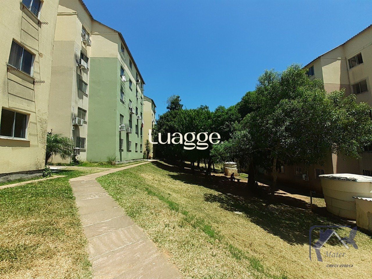 Apartamento à venda com 2 quartos, 40m² - Foto 10