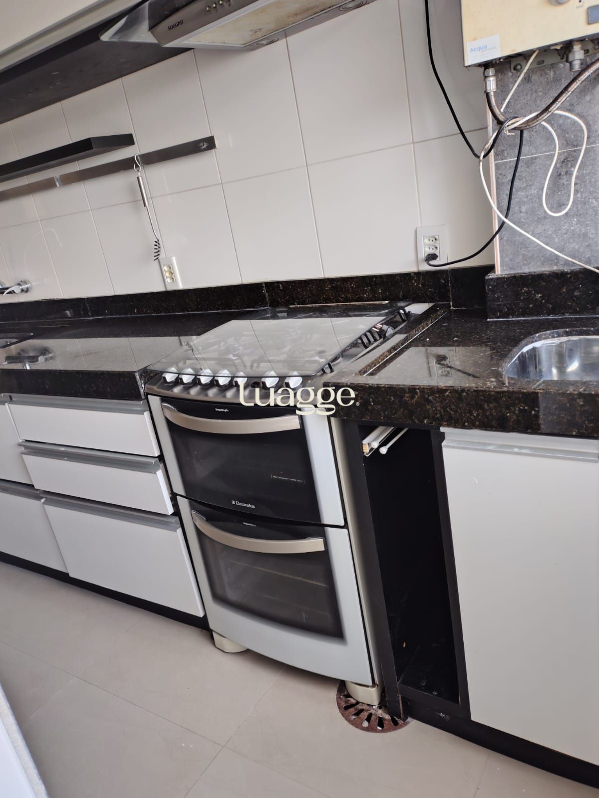 Apartamento à venda com 2 quartos, 1m² - Foto 15