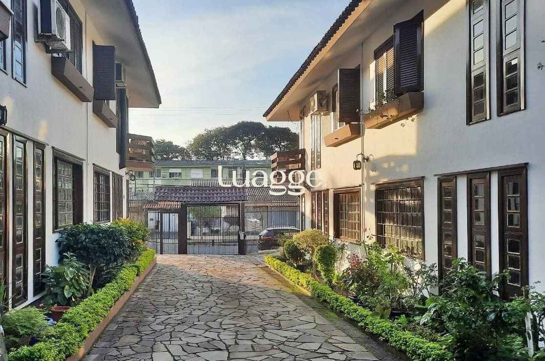 Casa de Condomínio à venda com 3 quartos, 140m² - Foto 1