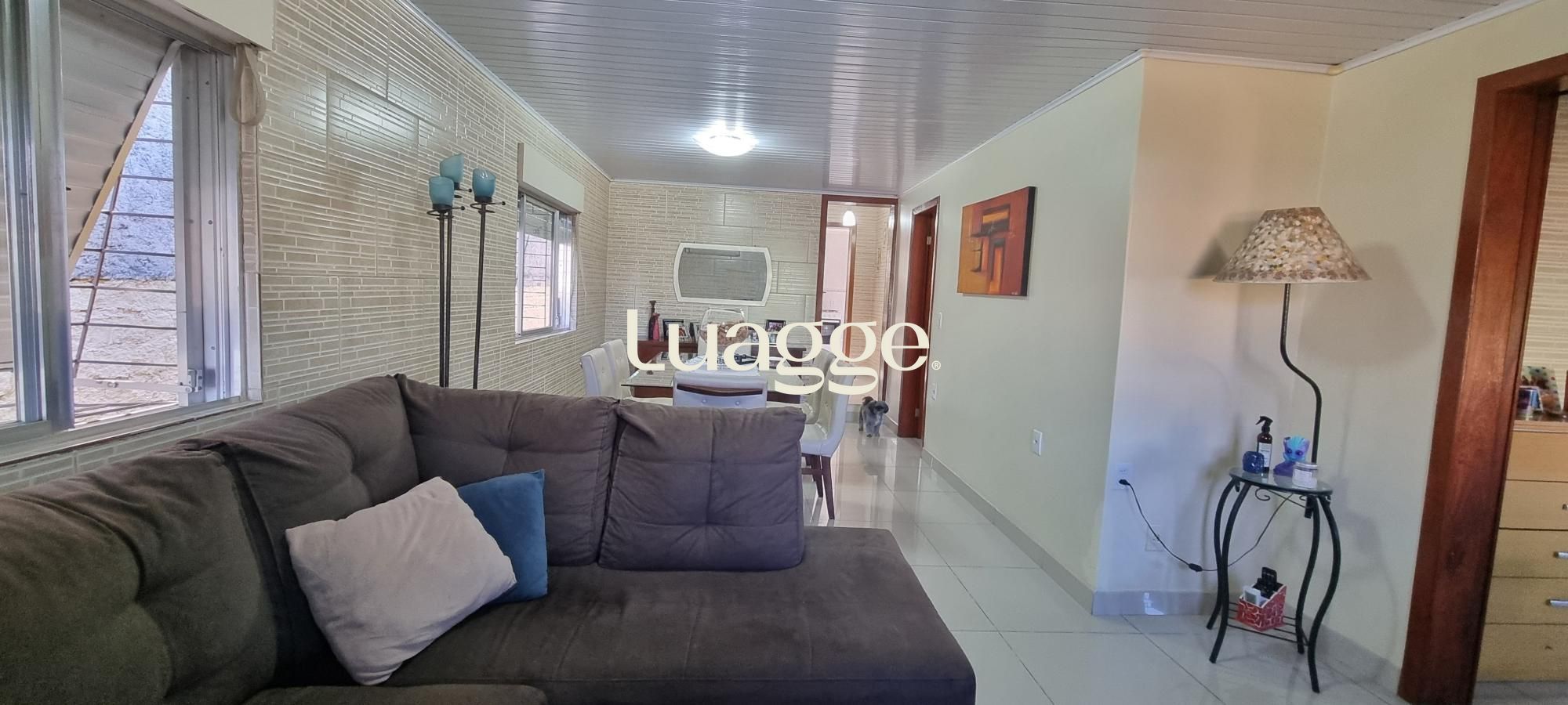Casa à venda com 3 quartos, 125m² - Foto 1
