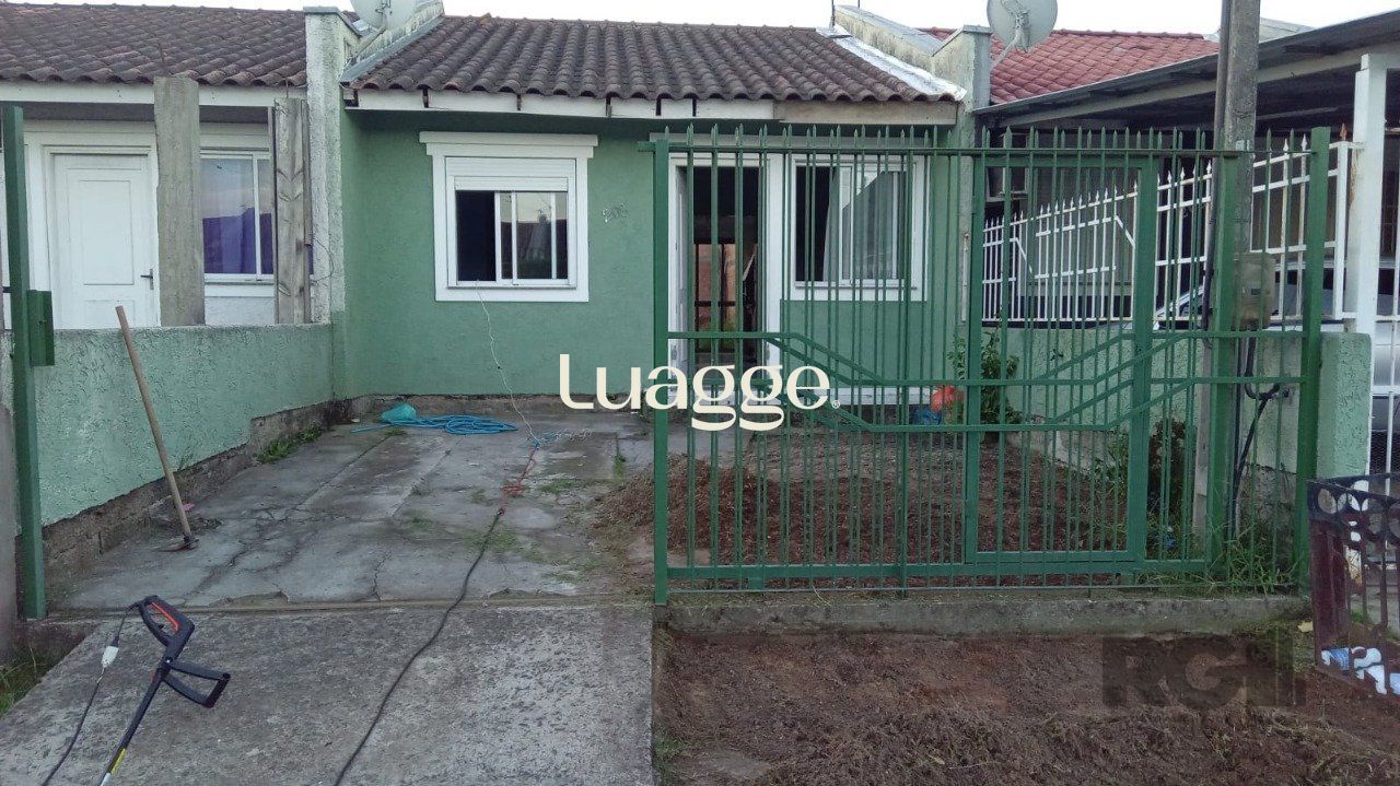 Casa à venda com 2 quartos, 67m² - Foto 1