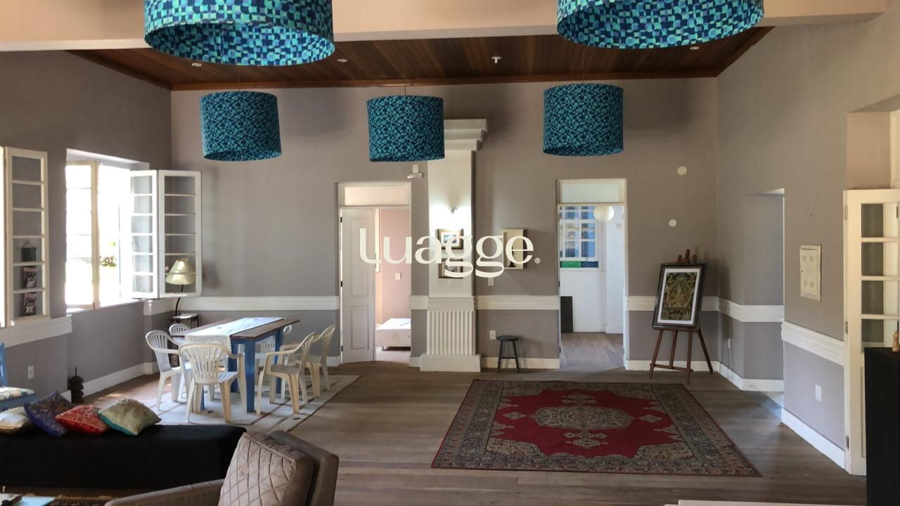 Casa à venda com 3 quartos, 242m² - Foto 17
