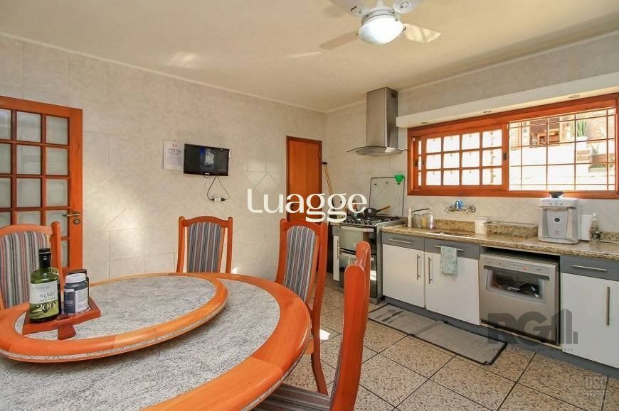 Casa à venda com 3 quartos, 207m² - Foto 5