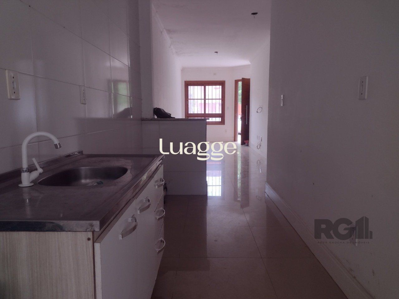 Casa à venda com 2 quartos, 69m² - Foto 13