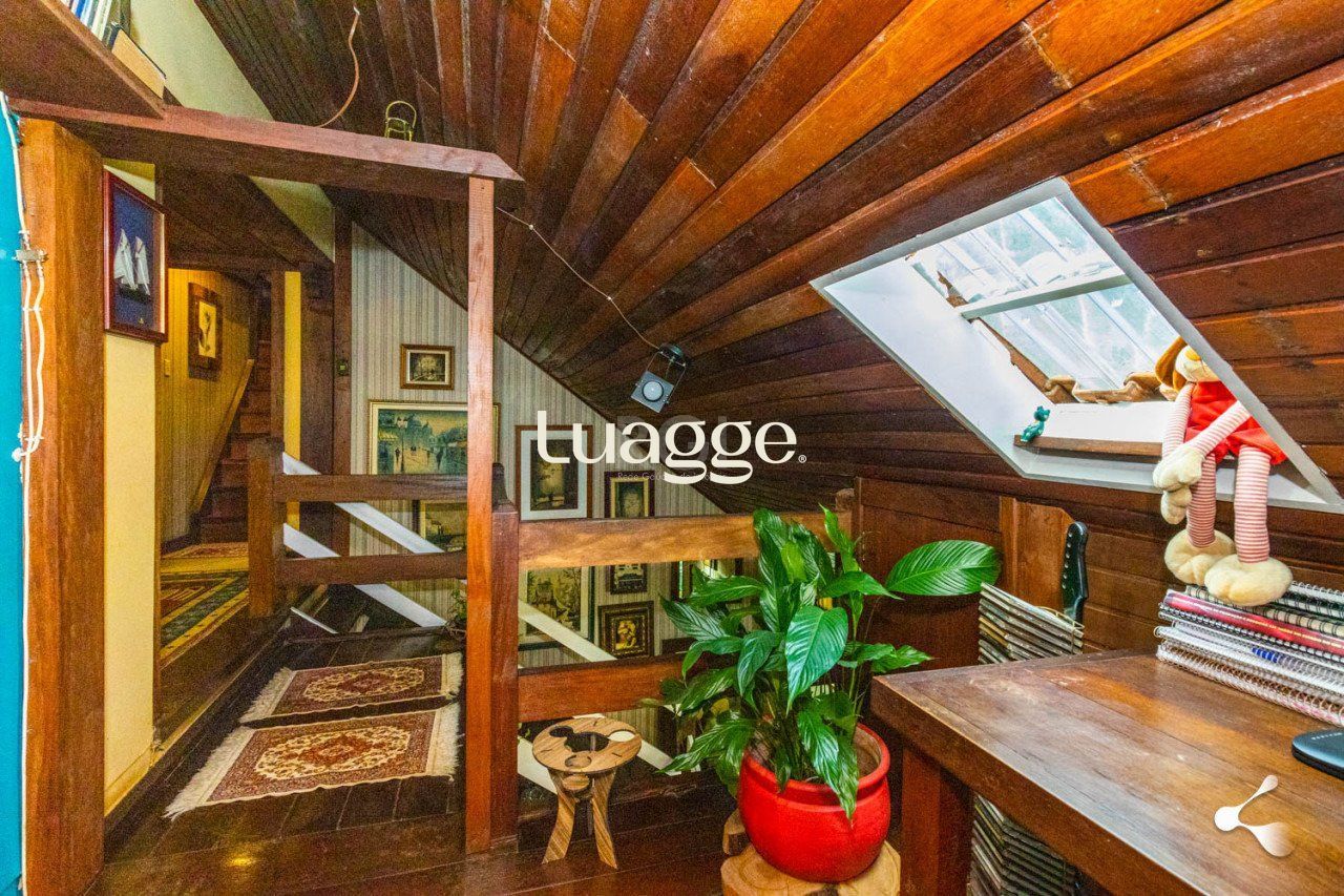 Casa de Condomínio à venda com 4 quartos, 233m² - Foto 30
