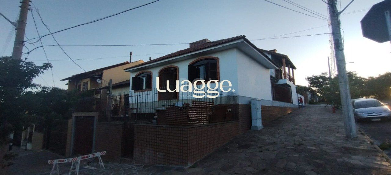 Casa à venda com 4 quartos, 382m² - Foto 2