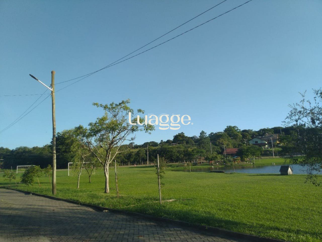 Casa de Condomínio à venda com 3 quartos, 121m² - Foto 2
