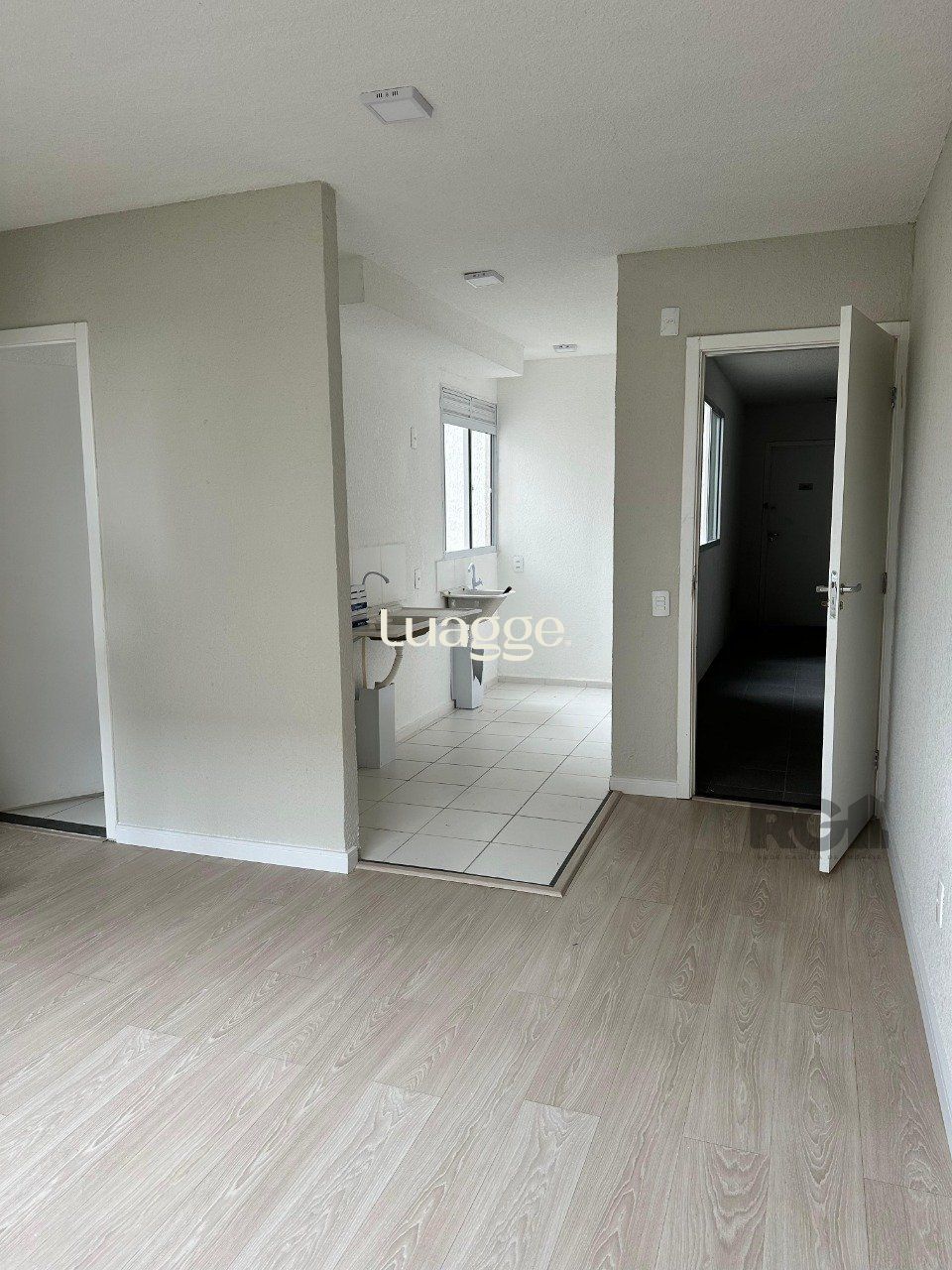 Apartamento à venda com 2 quartos, 43m² - Foto 4