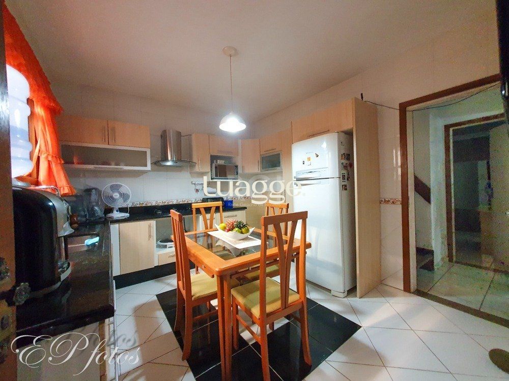 Casa à venda com 5 quartos, 297m² - Foto 15