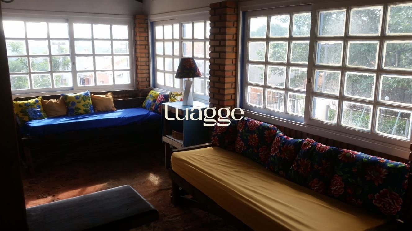 Casa à venda com 3 quartos, 242m² - Foto 22