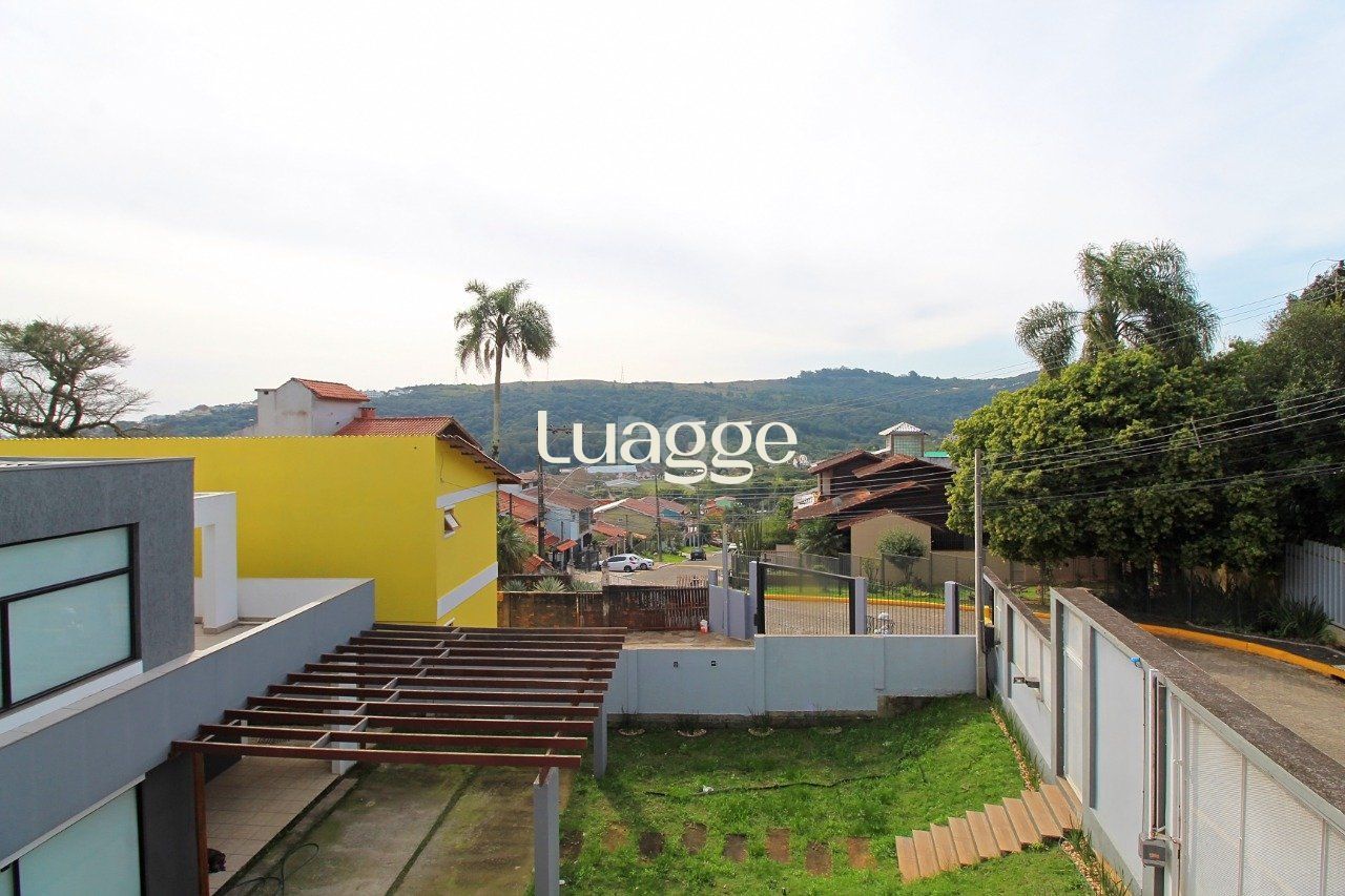 Casa à venda com 3 quartos, 340m² - Foto 29