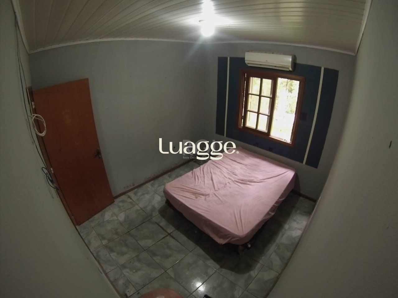 Casa à venda com 5 quartos, 232m² - Foto 14