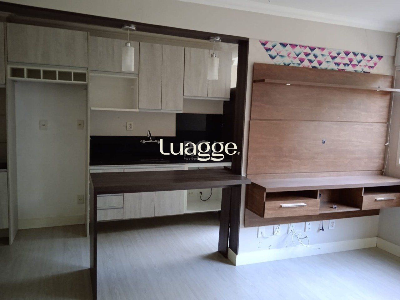 Apartamento à venda com 1 quarto, 43m² - Foto 2