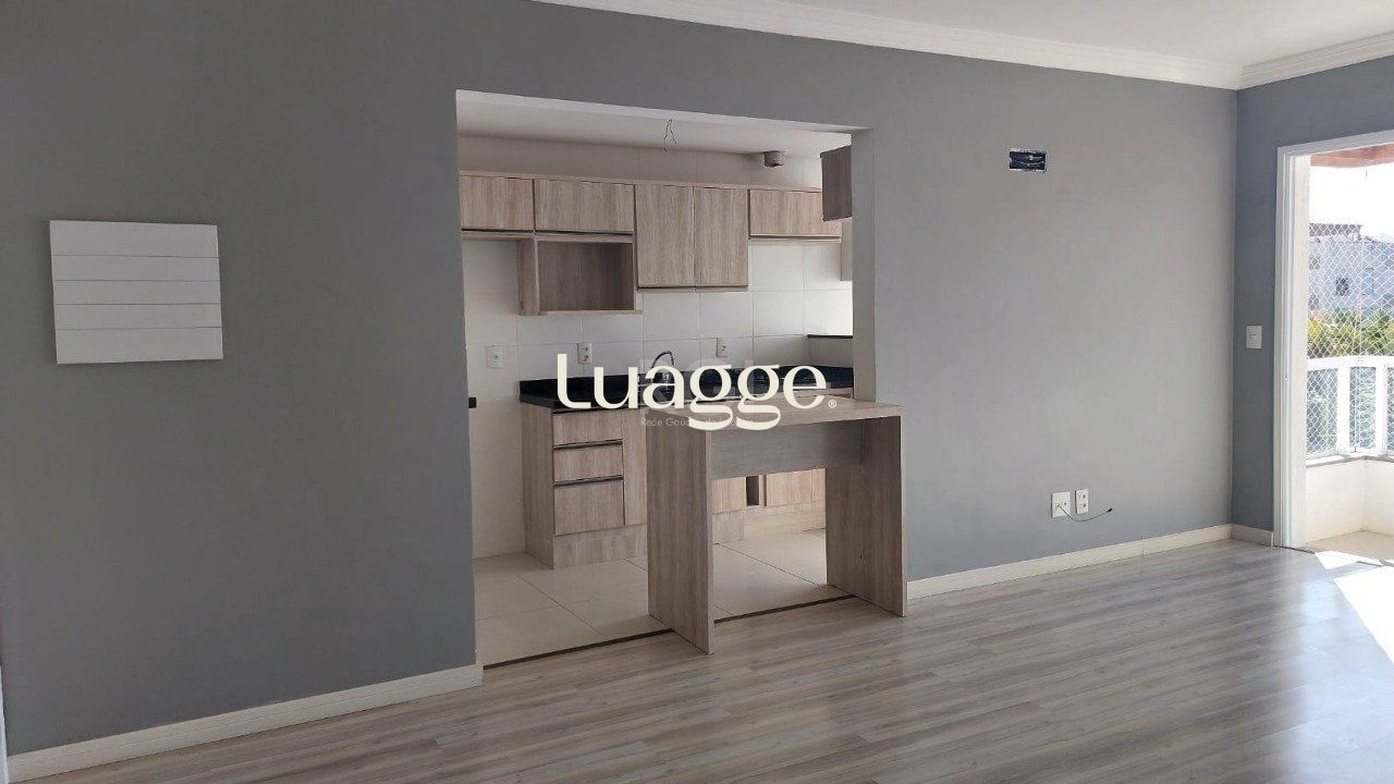 Apartamento à venda com 2 quartos, 75m² - Foto 3