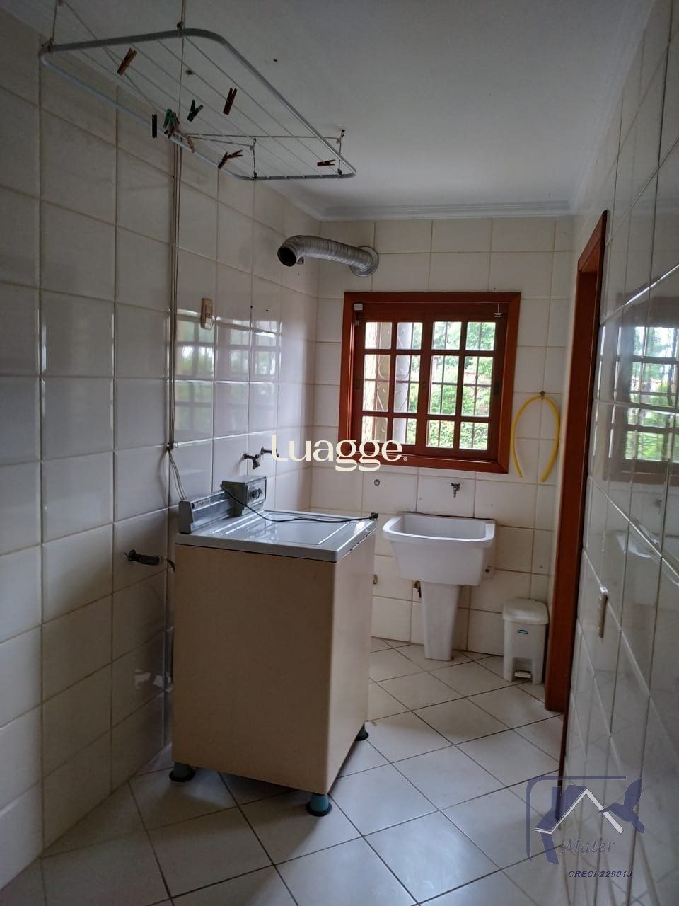 Casa à venda com 3 quartos, 219m² - Foto 32