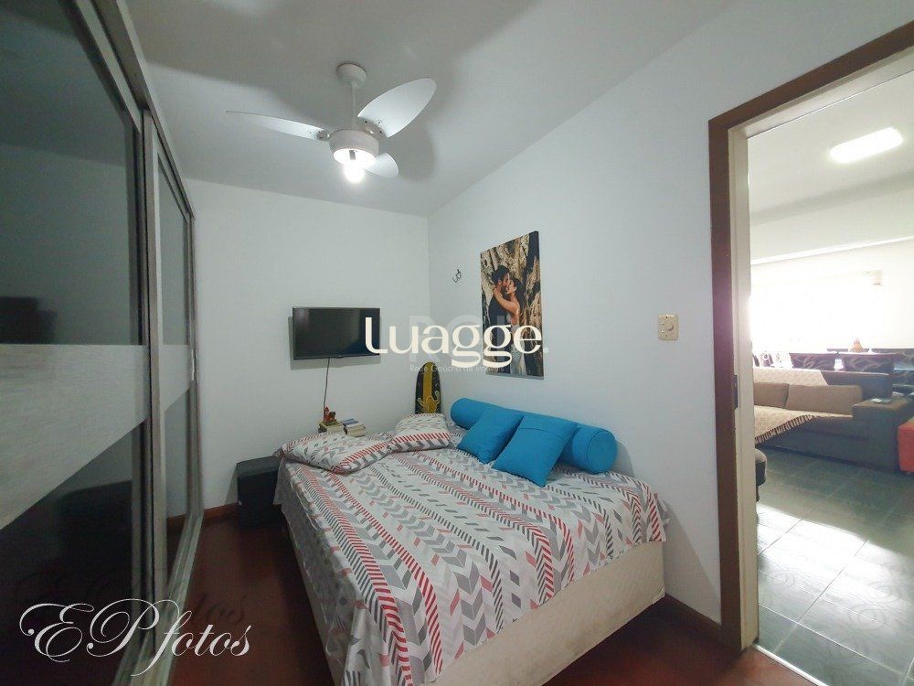 Casa à venda com 5 quartos, 297m² - Foto 10