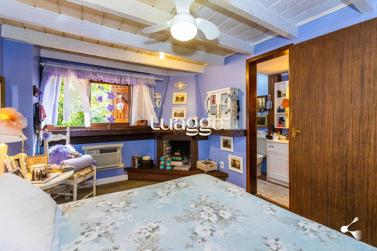 Casa de Condomínio à venda com 4 quartos, 233m² - Foto 18
