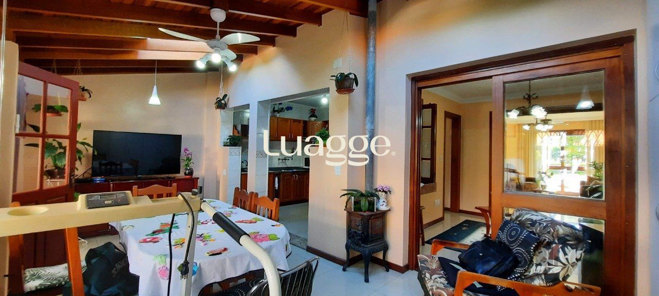 Casa de Condomínio à venda com 4 quartos, 131m² - Foto 5