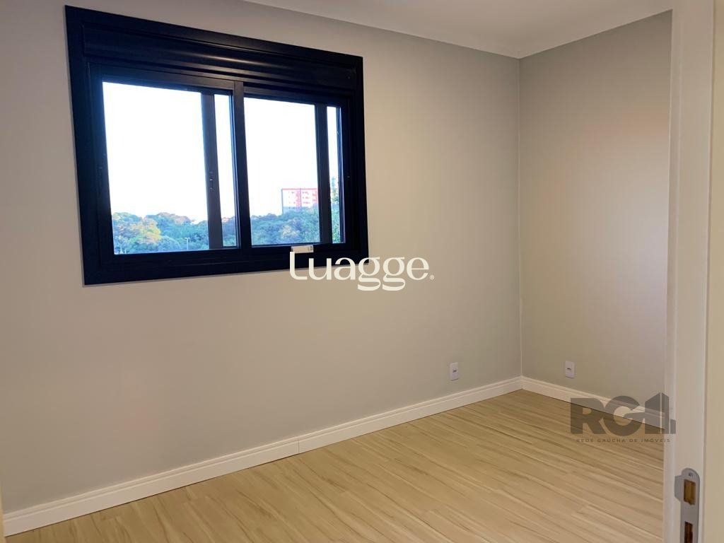 Casa à venda com 3 quartos, 234m² - Foto 4