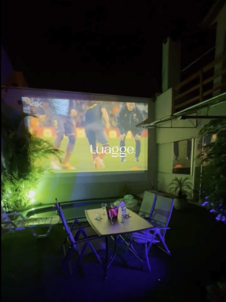 Casa à venda com 3 quartos, 308m² - Foto 2