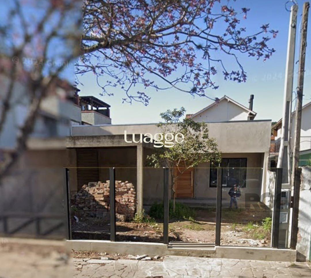 Casa à venda com 3 quartos, 122m² - Foto 1