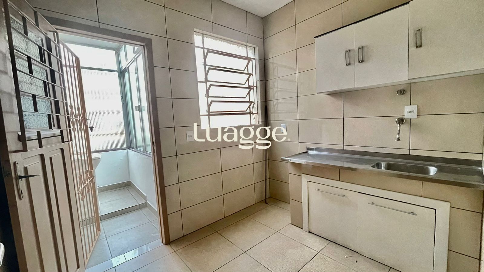 Apartamento à venda com 2 quartos, 75m² - Foto 6