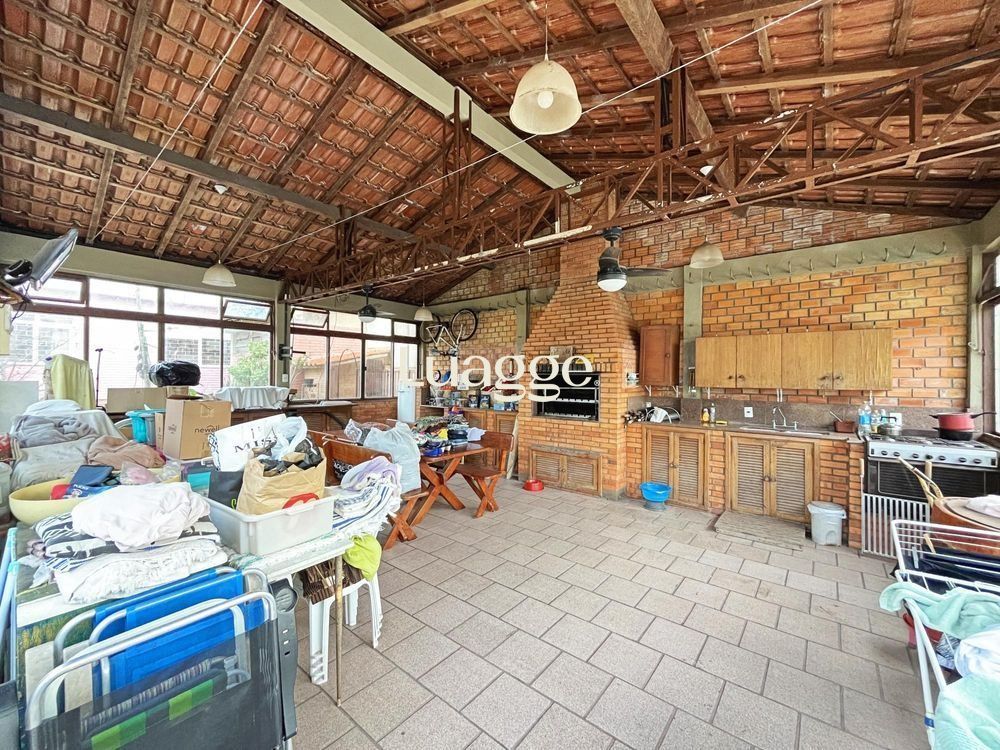 Casa à venda com 5 quartos, 387m² - Foto 33