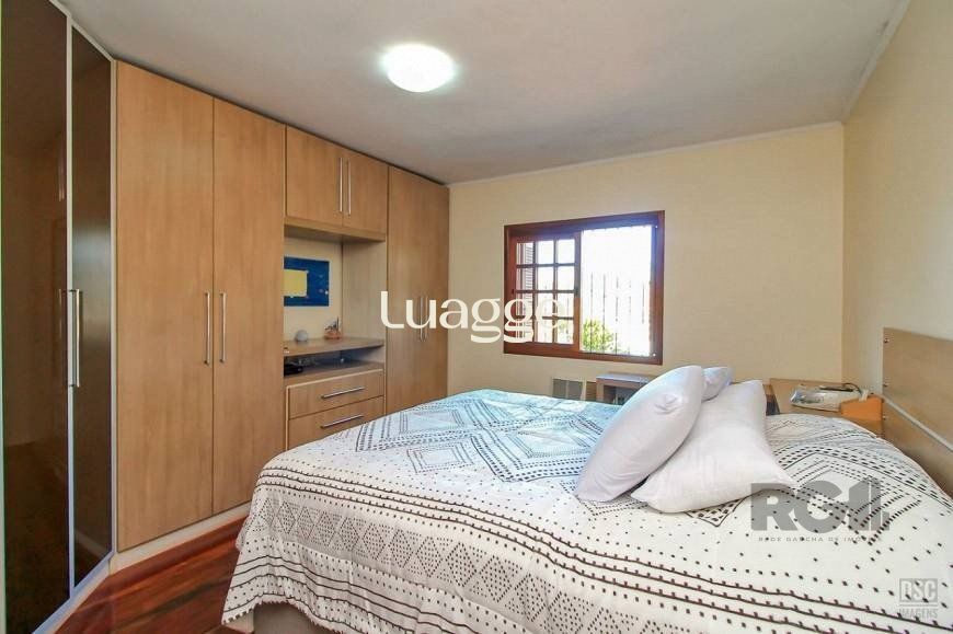 Casa à venda com 3 quartos, 207m² - Foto 9
