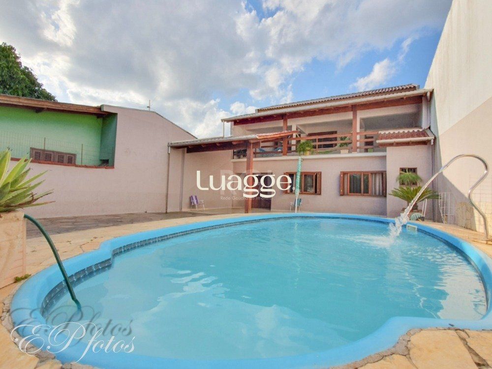 Casa à venda com 5 quartos, 297m² - Foto 1