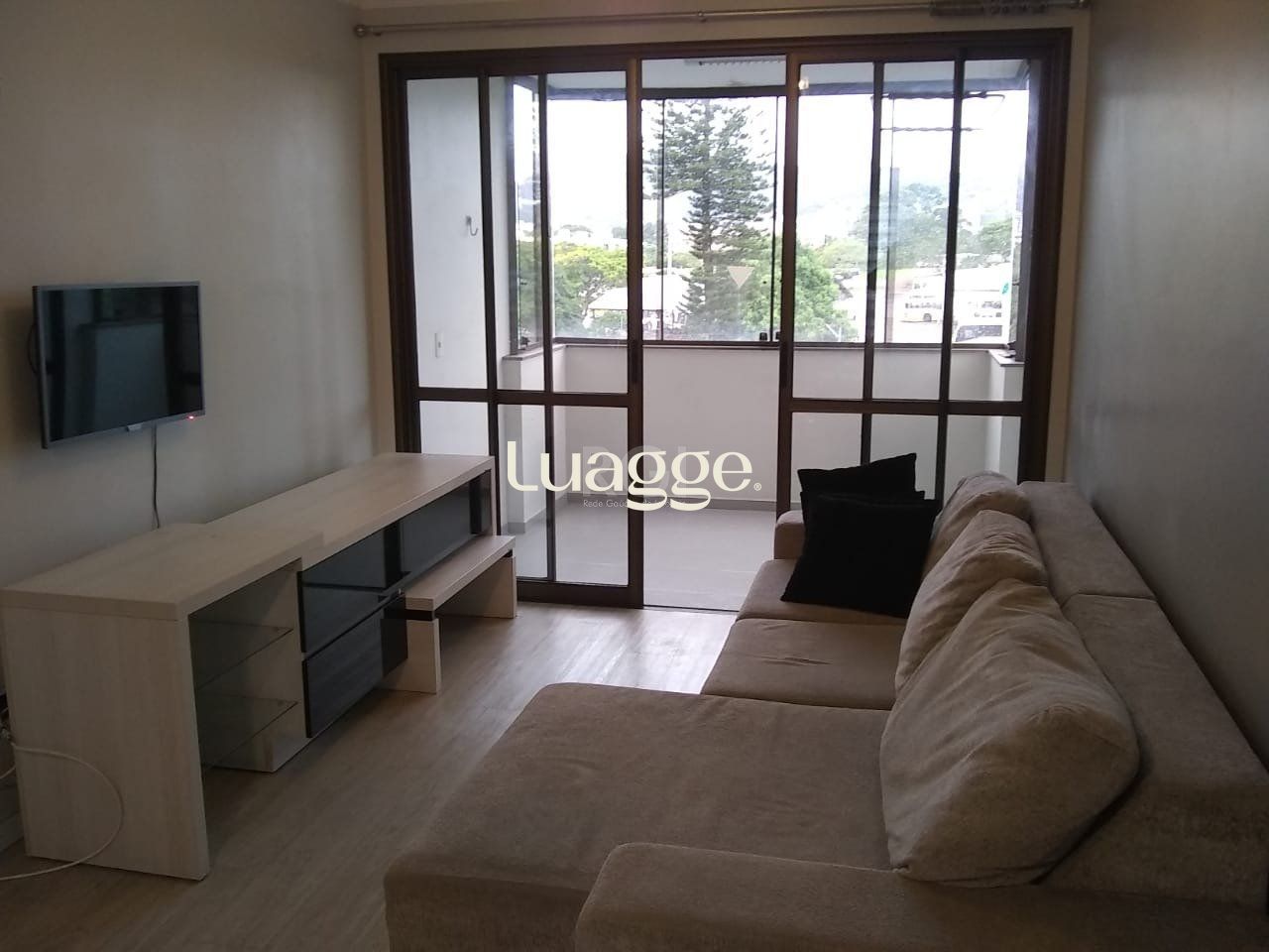 Apartamento à venda com 2 quartos, 83m² - Foto 1