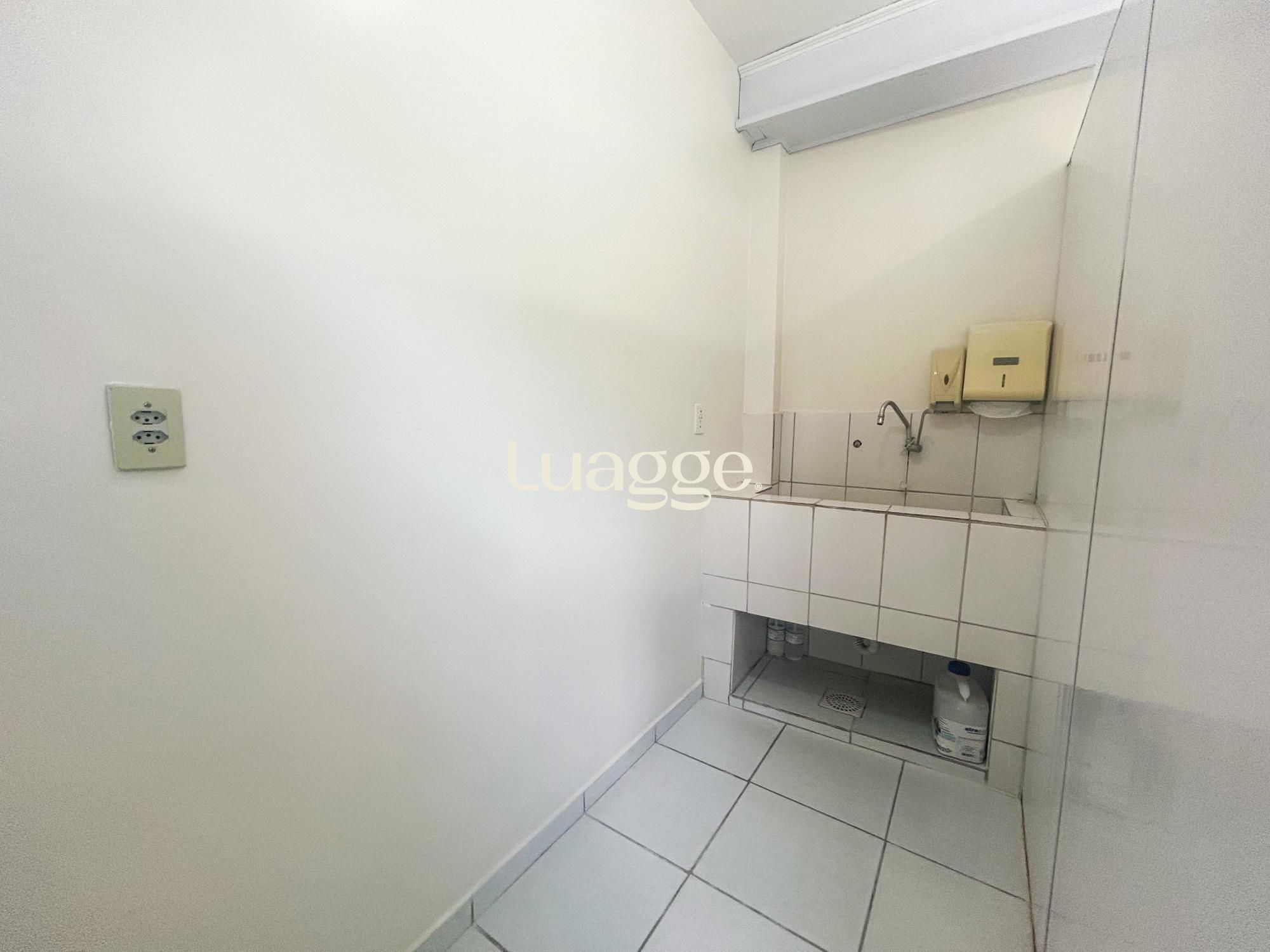 Prédio Inteiro à venda com 15 quartos, 475m² - Foto 16