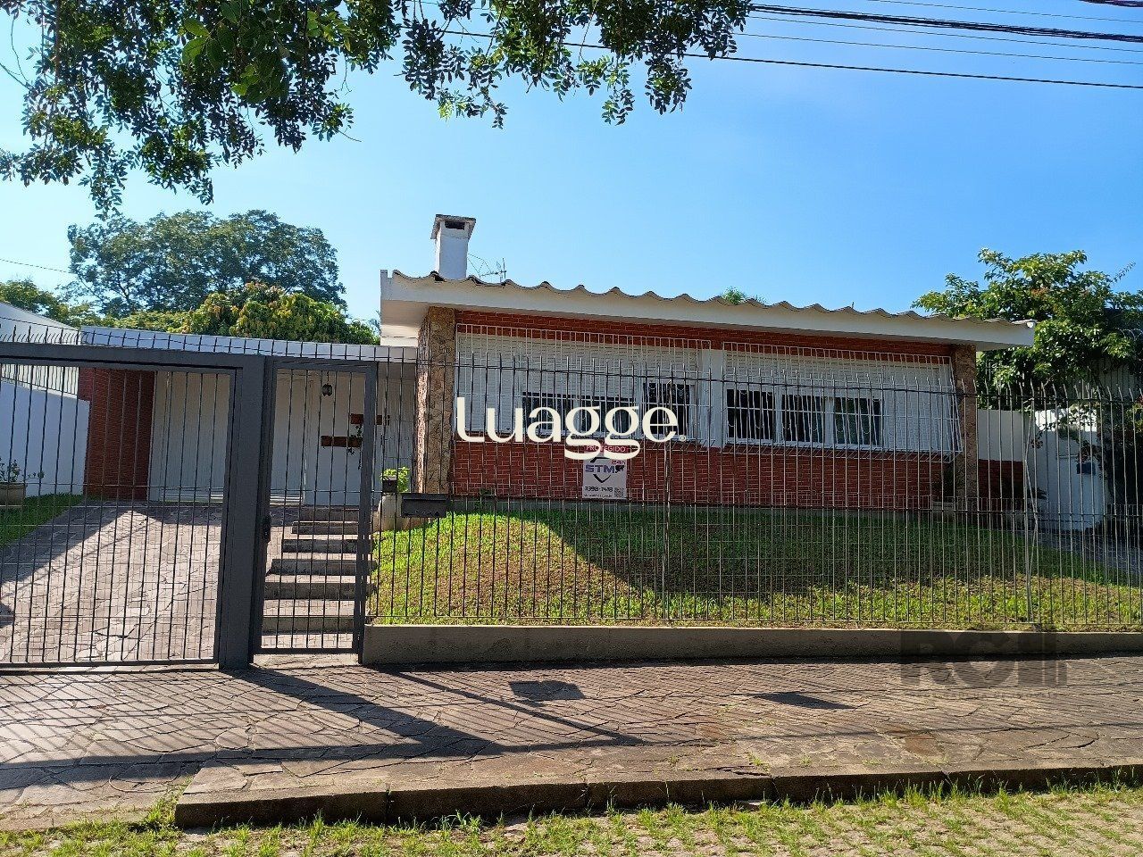 Casa de Condomínio à venda com 3 quartos, 197m² - Foto 2