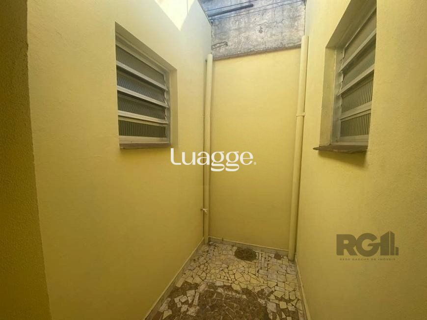 Casa à venda com 3 quartos, 90m² - Foto 17