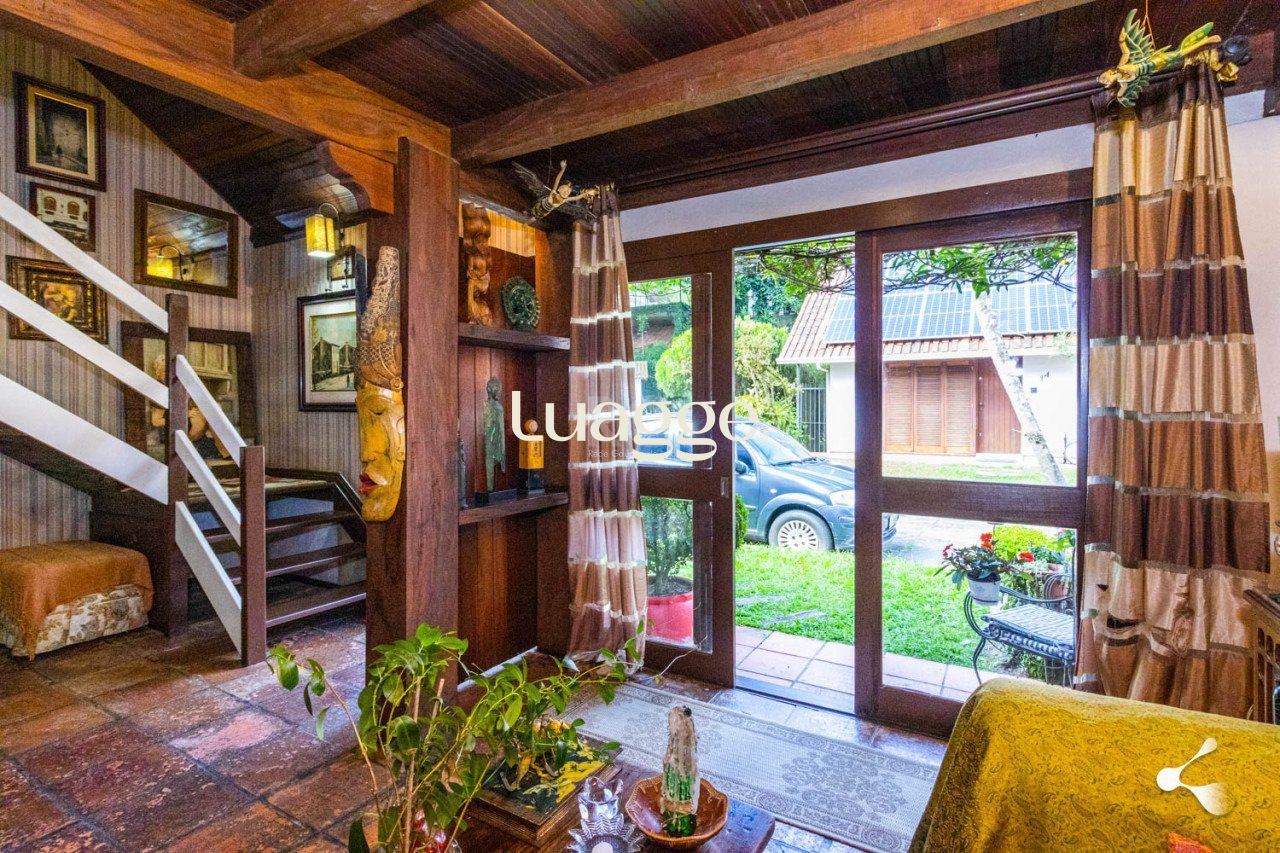 Casa de Condomínio à venda com 4 quartos, 233m² - Foto 7