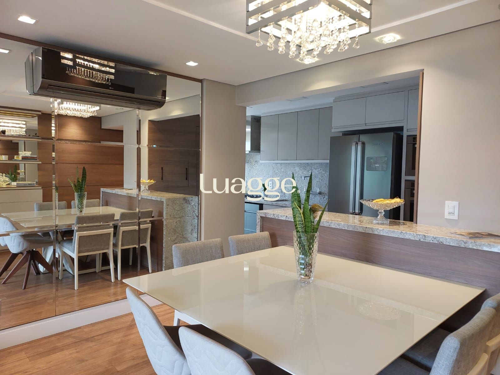 Apartamento à venda com 3 quartos, 104m² - Foto 3