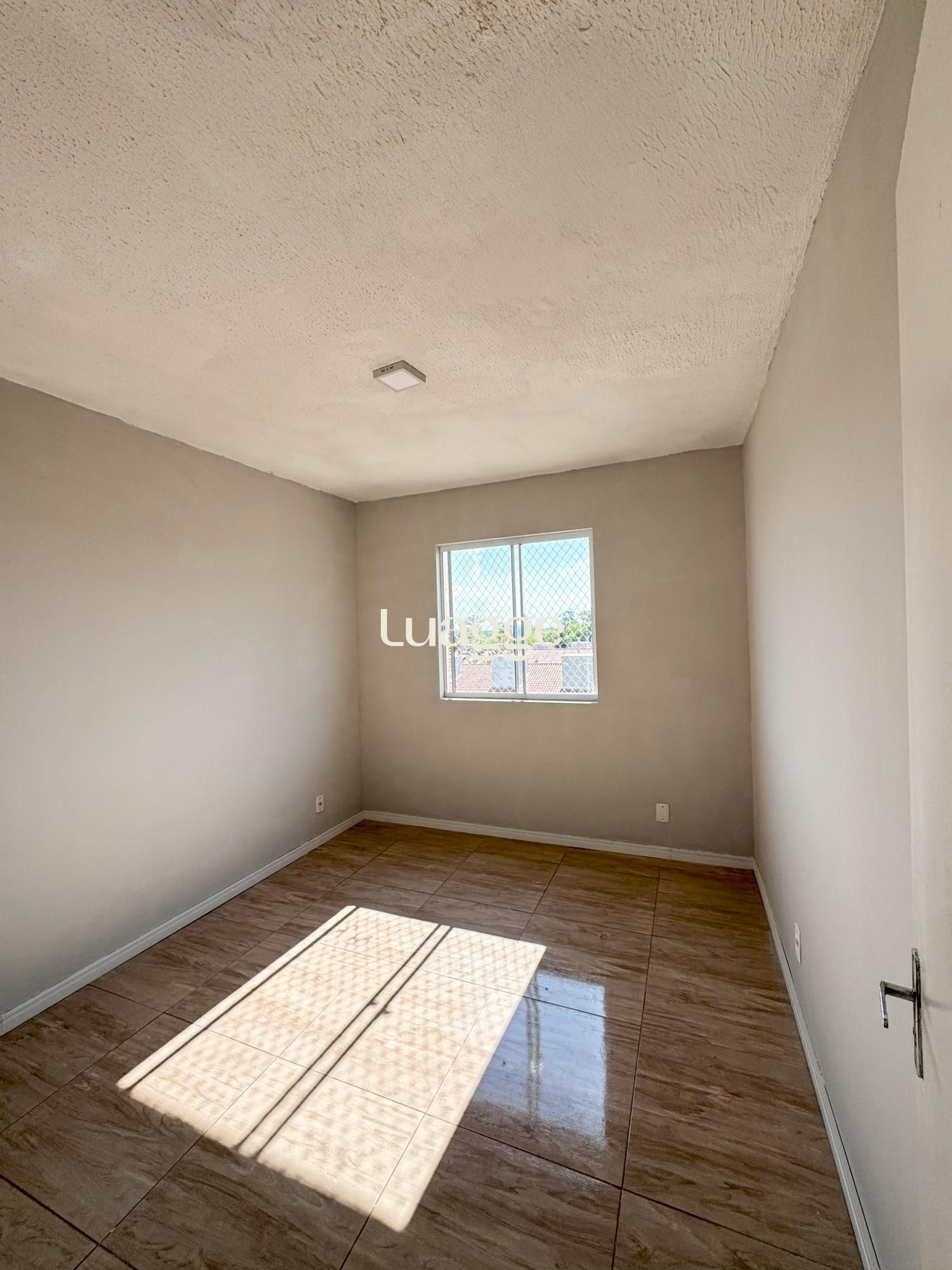 Apartamento à venda com 2 quartos, 53m² - Foto 3