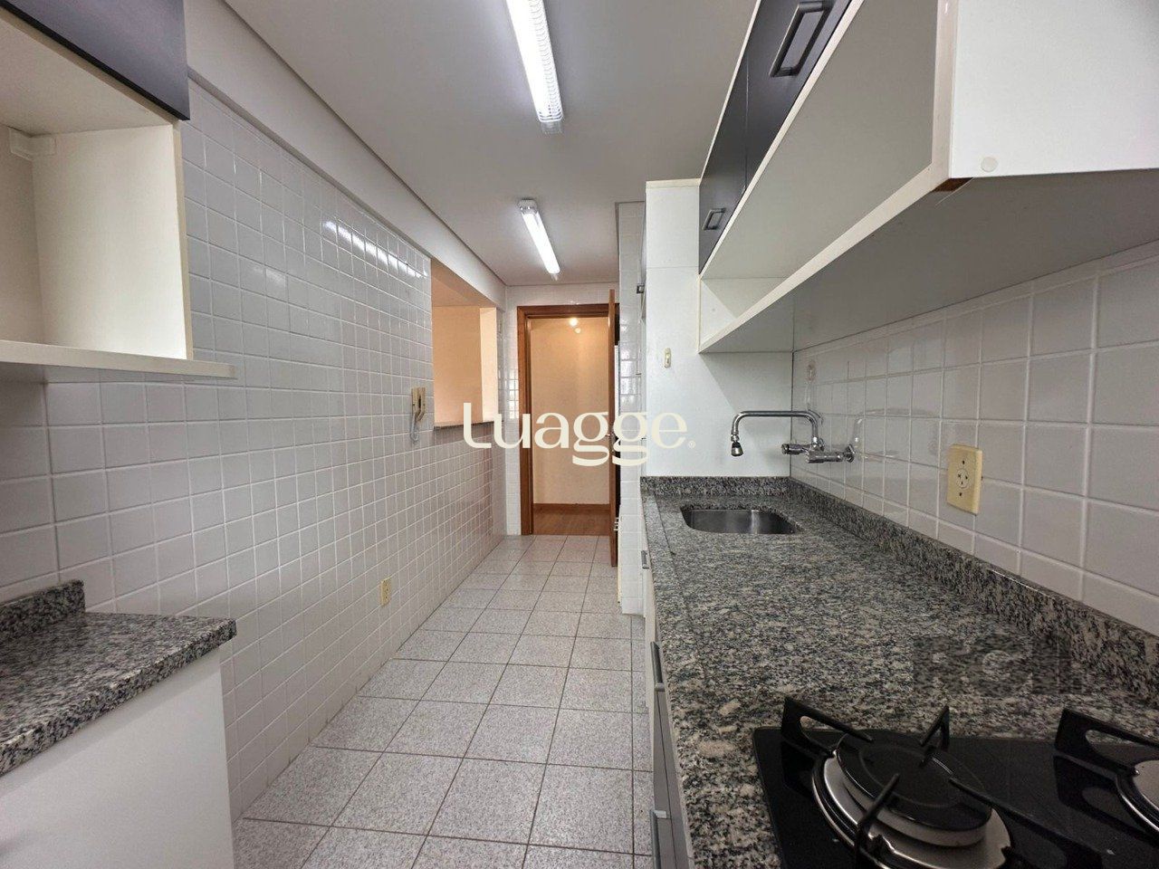 Apartamento à venda com 2 quartos, 69m² - Foto 11