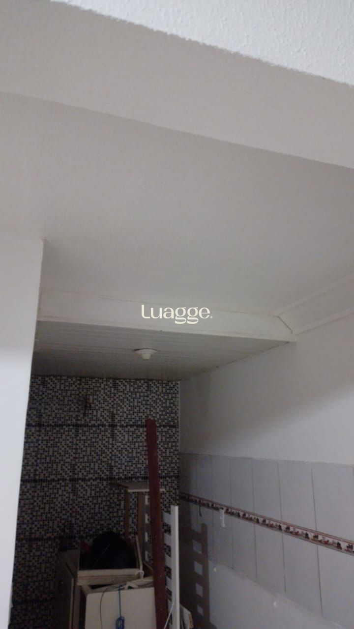 Apartamento à venda com 2 quartos, 2m² - Foto 4