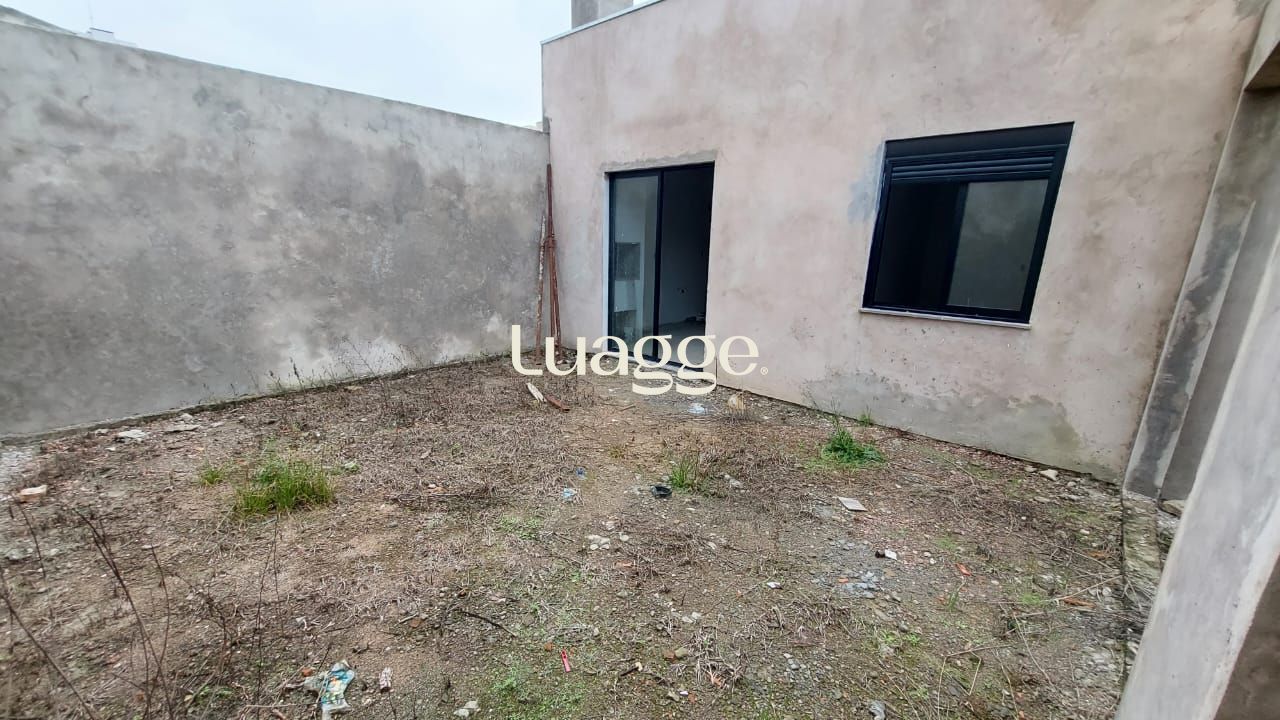 Casa à venda com 3 quartos, 122m² - Foto 9