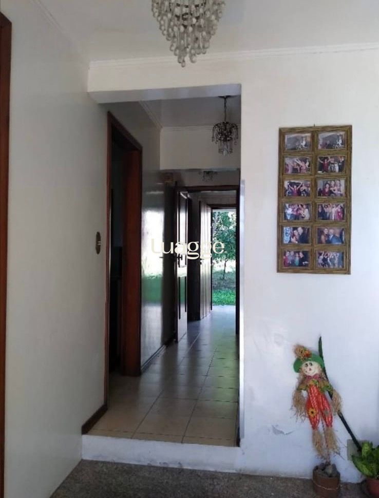 Casa à venda com 4 quartos, 352m² - Foto 18