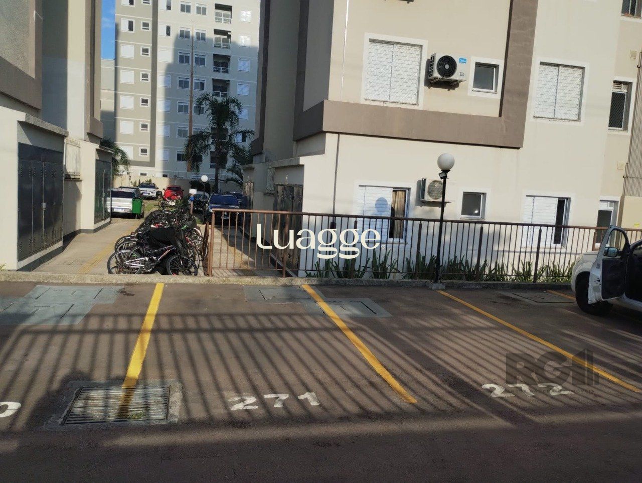Apartamento à venda com 2 quartos, 45m² - Foto 20