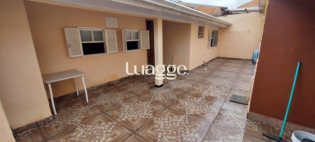 Casa à venda com 2 quartos, 80m² - Foto 9