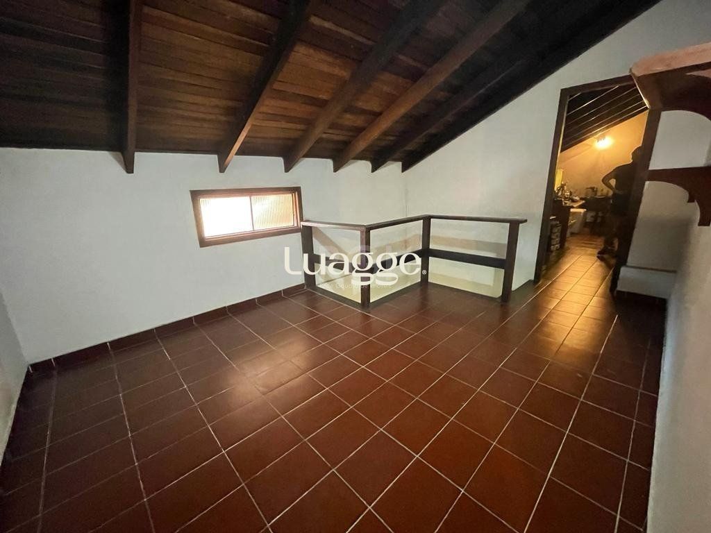 Casa à venda com 5 quartos, 399m² - Foto 7